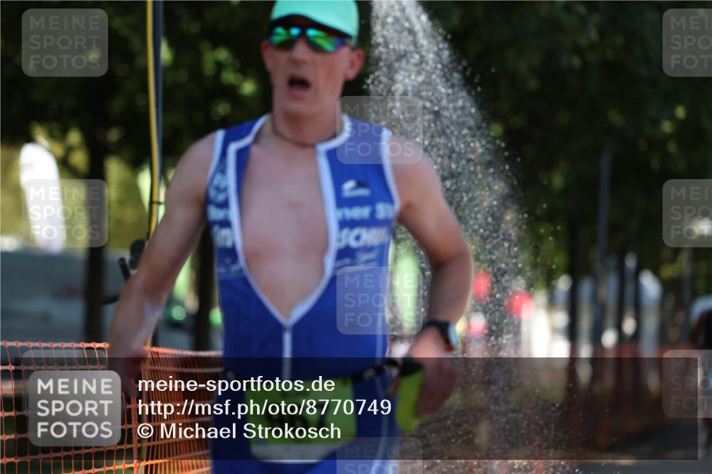 07.09.2025 - 19. Norderstedt Triathlon Michael Strokosch http://msf.ph/oto/8770749 07.09.2025 15:31:26 Laufen 400, 967 meine-sportfotos.de
