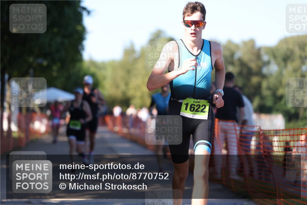 07.09.2025 - 19. Norderstedt Triathlon Michael Strokosch http://msf.ph/oto/8770752 07.09.2025 16:28:16 Laufen 507, 909, 947, 1044, 1405, 1554, 1585, 1625 meine-sportfotos.de