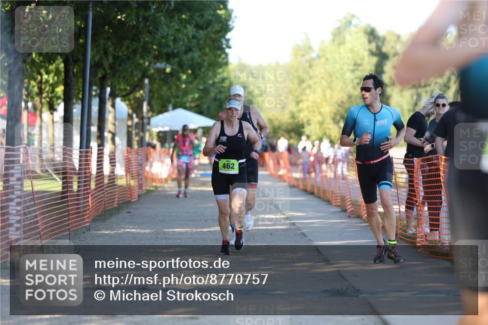 07.09.2025 - 19. Norderstedt Triathlon Michael Strokosch http://msf.ph/oto/8770757 07.09.2025 16:28:17 Laufen 507, 947, 1044, 1405, 1585, 1625 meine-sportfotos.de