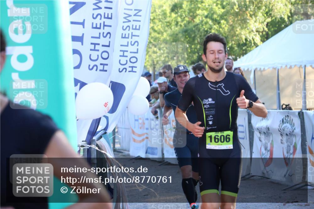 07.09.2025 - 19. Norderstedt Triathlon Zöllner http://msf.ph/oto/8770761 07.09.2025 16:43:29 Ziel 430, 1063, 1422, 1549, 1586, 1606 meine-sportfotos.de