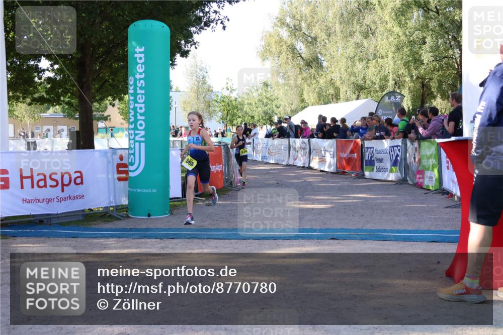 07.09.2025 - 19. Norderstedt Triathlon Zöllner http://msf.ph/oto/8770780 07.09.2025 09:48:12 Ziel 566, 614 meine-sportfotos.de