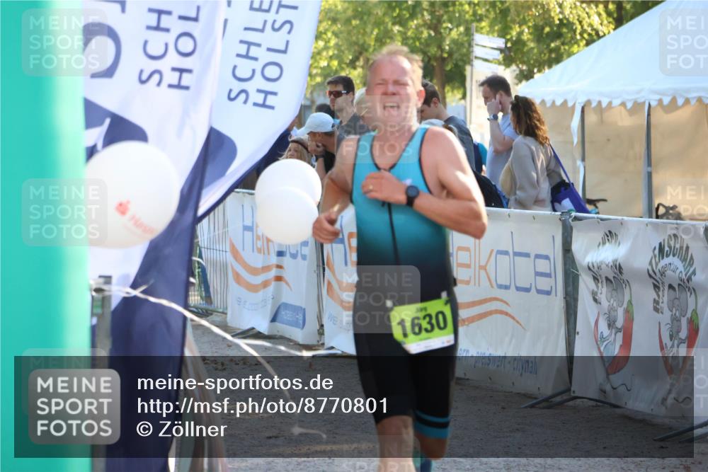 07.09.2025 - 19. Norderstedt Triathlon Zöllner http://msf.ph/oto/8770801 07.09.2025 16:43:35 Ziel 1549, 1577, 1606, 1630 meine-sportfotos.de