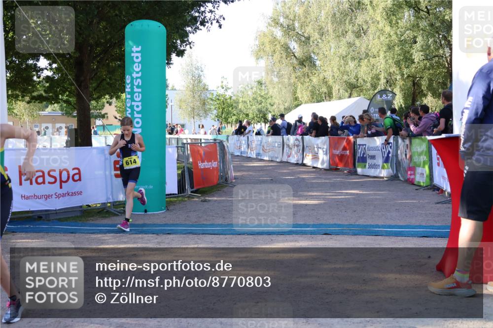 07.09.2025 - 19. Norderstedt Triathlon Zöllner http://msf.ph/oto/8770803 07.09.2025 09:48:14 Ziel 559, 566, 614 meine-sportfotos.de