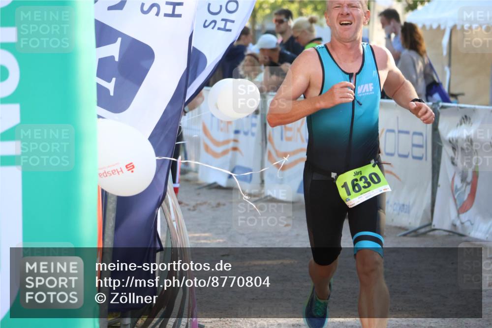 07.09.2025 - 19. Norderstedt Triathlon Zöllner http://msf.ph/oto/8770804 07.09.2025 16:43:35 Ziel 1549, 1577, 1606, 1630 meine-sportfotos.de