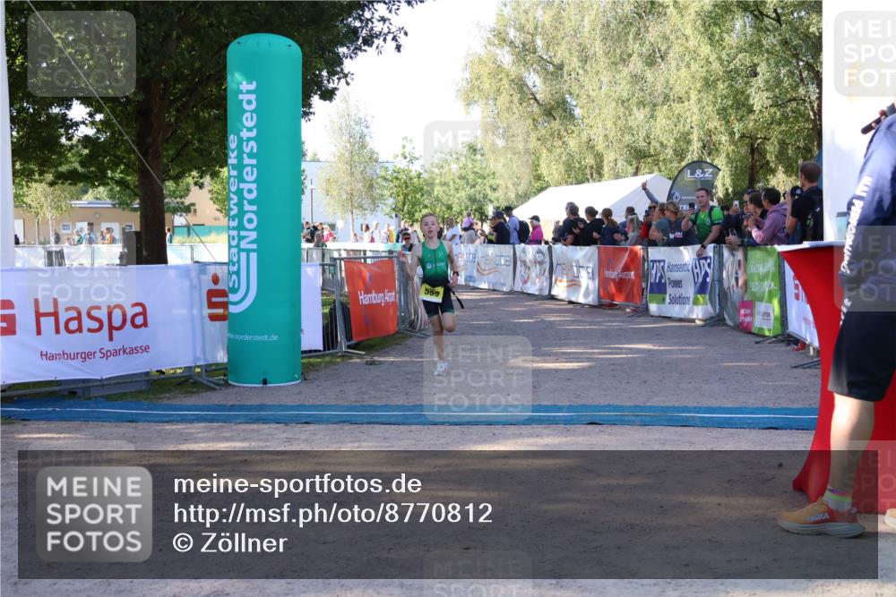 07.09.2025 - 19. Norderstedt Triathlon Zöllner http://msf.ph/oto/8770812 07.09.2025 09:48:20 Ziel 559, 576, 607 meine-sportfotos.de