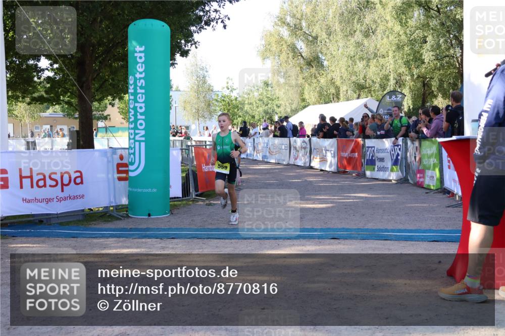 07.09.2025 - 19. Norderstedt Triathlon Zöllner http://msf.ph/oto/8770816 07.09.2025 09:48:20 Ziel 559, 576, 607 meine-sportfotos.de
