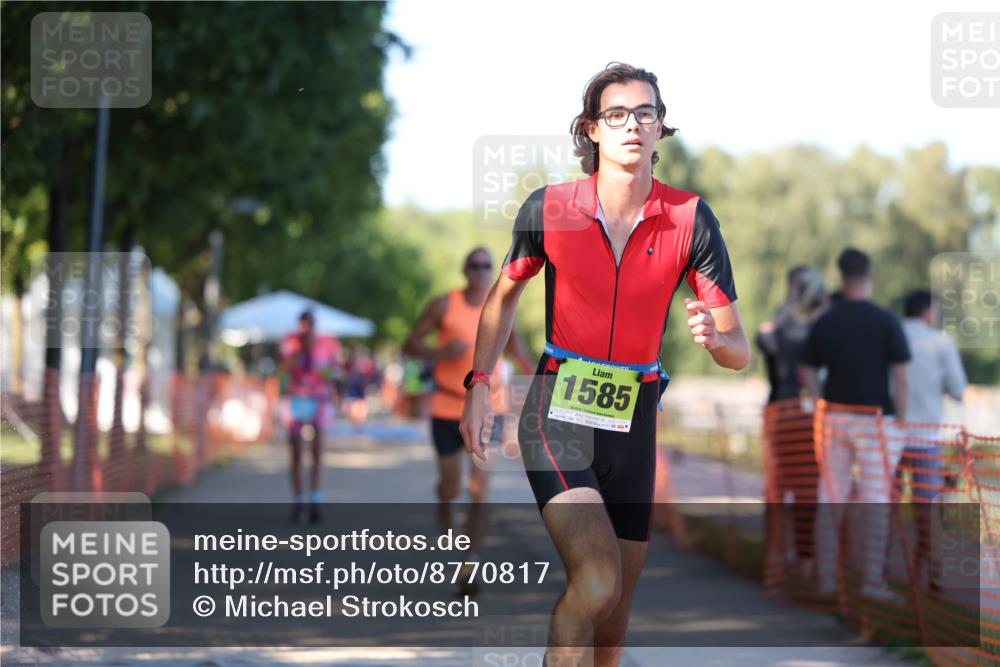 07.09.2025 - 19. Norderstedt Triathlon Michael Strokosch http://msf.ph/oto/8770817 07.09.2025 16:28:24 Laufen 933, 1044, 1405, 1585 meine-sportfotos.de