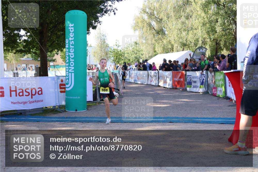 07.09.2025 - 19. Norderstedt Triathlon Zöllner http://msf.ph/oto/8770820 07.09.2025 09:48:20 Ziel 559, 576, 607 meine-sportfotos.de