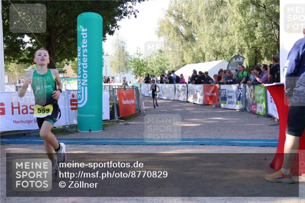 07.09.2025 - 19. Norderstedt Triathlon Zöllner http://msf.ph/oto/8770829 07.09.2025 09:48:21 Ziel 559, 576, 607 meine-sportfotos.de