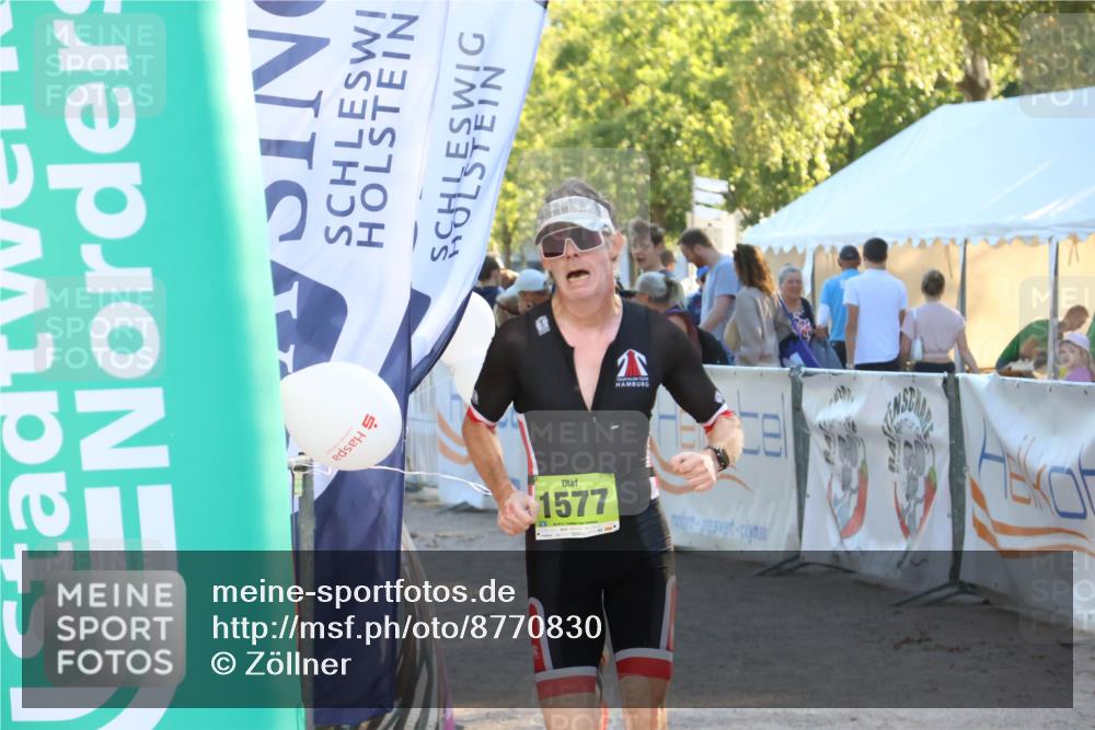 07.09.2025 - 19. Norderstedt Triathlon Zöllner http://msf.ph/oto/8770830 07.09.2025 16:43:37 Ziel 1549, 1577, 1606, 1630 meine-sportfotos.de