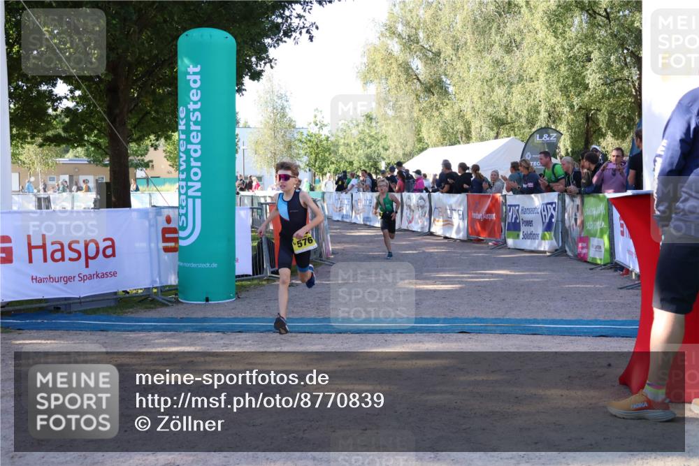 07.09.2025 - 19. Norderstedt Triathlon Zöllner http://msf.ph/oto/8770839 07.09.2025 09:48:24 Ziel 559, 576, 607, 623 meine-sportfotos.de