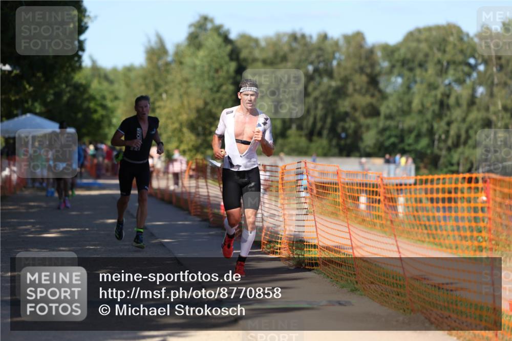 07.09.2025 - 19. Norderstedt Triathlon Michael Strokosch http://msf.ph/oto/8770858 07.09.2025 15:32:07 Laufen 1501 meine-sportfotos.de