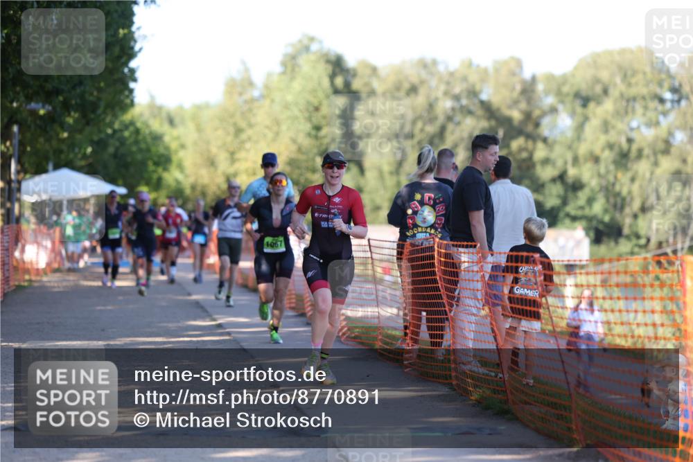 07.09.2025 - 19. Norderstedt Triathlon Michael Strokosch http://msf.ph/oto/8770891 07.09.2025 16:28:53 Laufen 405, 1060, 1067, 1412, 1473 meine-sportfotos.de