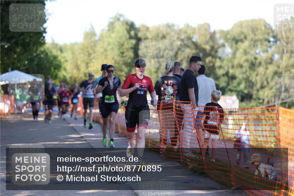07.09.2025 - 19. Norderstedt Triathlon Michael Strokosch http://msf.ph/oto/8770895 07.09.2025 16:28:54 Laufen 405, 1054, 1060, 1067, 1412, 1473 meine-sportfotos.de