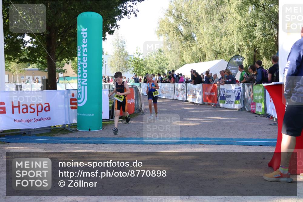 07.09.2025 - 19. Norderstedt Triathlon Zöllner http://msf.ph/oto/8770898 07.09.2025 09:48:33 Ziel 598, 603, 623 meine-sportfotos.de