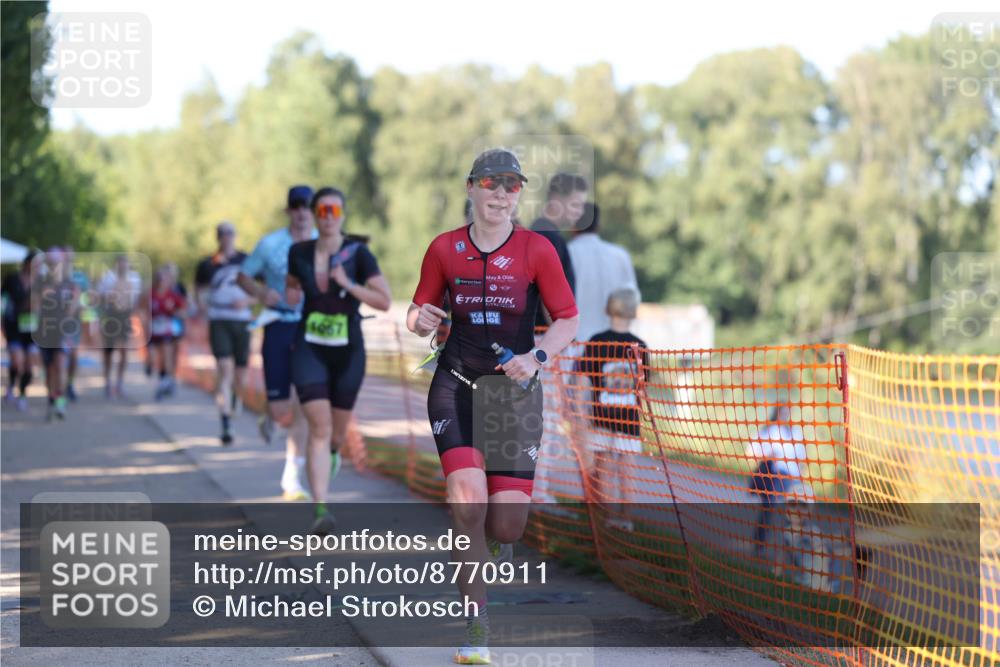 07.09.2025 - 19. Norderstedt Triathlon Michael Strokosch http://msf.ph/oto/8770911 07.09.2025 16:28:55 Laufen 405, 1054, 1060, 1067, 1412, 1473 meine-sportfotos.de