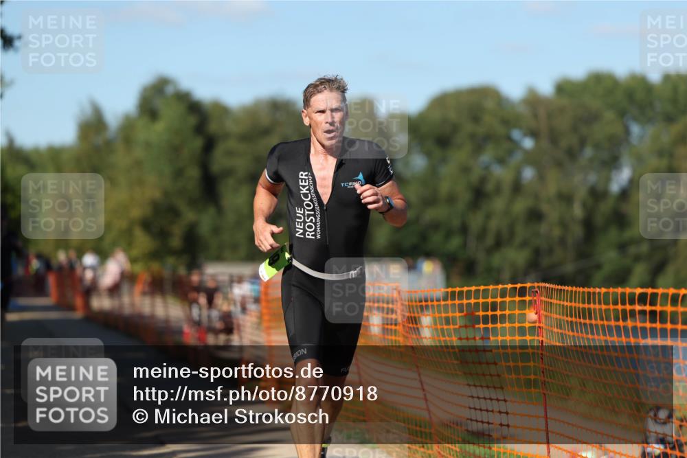 07.09.2025 - 19. Norderstedt Triathlon Michael Strokosch http://msf.ph/oto/8770918 07.09.2025 15:32:10 Laufen 373, 1459, 1501 meine-sportfotos.de