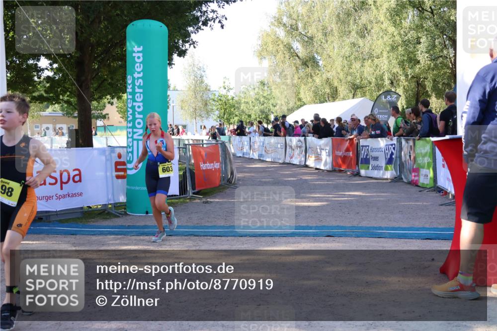 07.09.2025 - 19. Norderstedt Triathlon Zöllner http://msf.ph/oto/8770919 07.09.2025 09:48:34 Ziel 598, 603, 623, 625 meine-sportfotos.de
