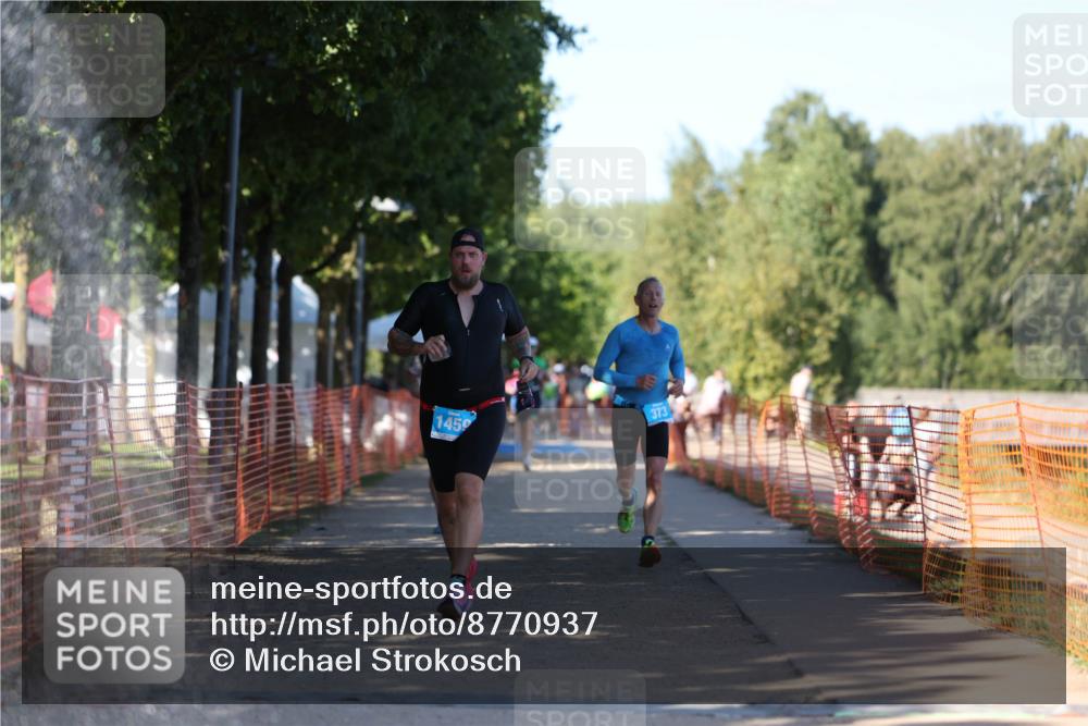 07.09.2025 - 19. Norderstedt Triathlon Michael Strokosch http://msf.ph/oto/8770937 07.09.2025 15:32:14 Laufen 373, 863, 1459 meine-sportfotos.de