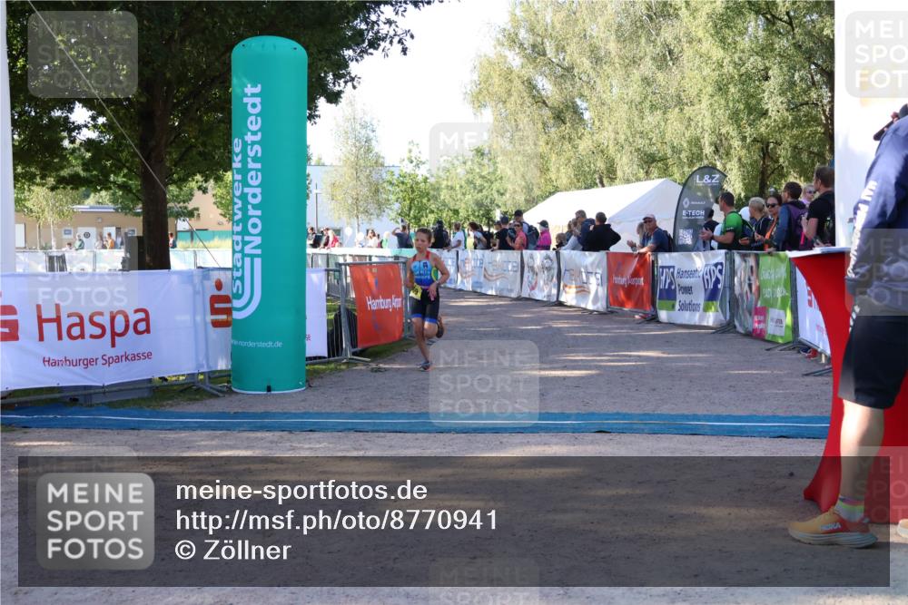07.09.2025 - 19. Norderstedt Triathlon Zöllner http://msf.ph/oto/8770941 07.09.2025 09:48:47 Ziel 569 meine-sportfotos.de