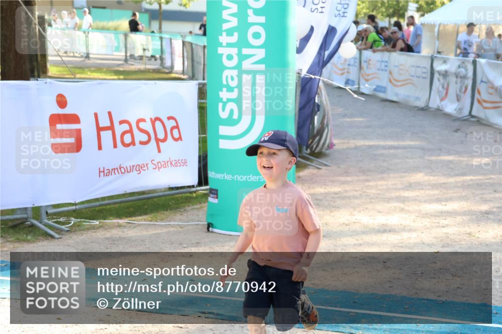 07.09.2025 - 19. Norderstedt Triathlon Zöllner http://msf.ph/oto/8770942 07.09.2025 16:44:02 Ziel 1602, 1631 meine-sportfotos.de