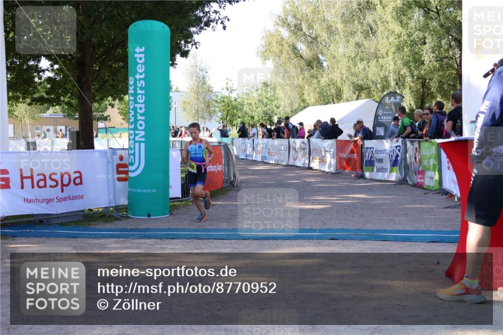 07.09.2025 - 19. Norderstedt Triathlon Zöllner http://msf.ph/oto/8770952 07.09.2025 09:48:48 Ziel 569 meine-sportfotos.de