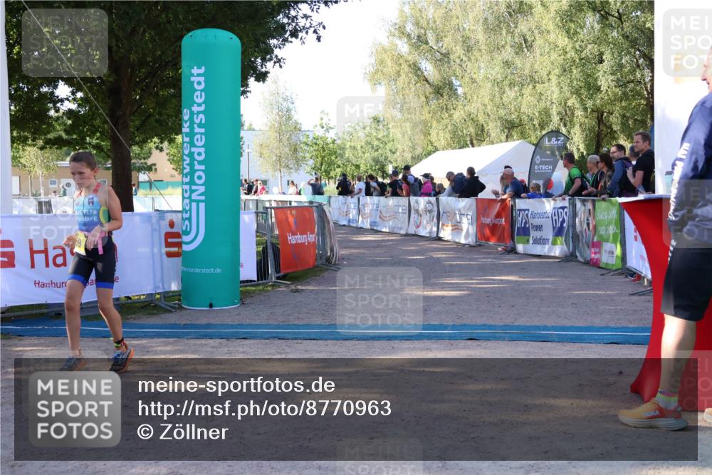07.09.2025 - 19. Norderstedt Triathlon Zöllner http://msf.ph/oto/8770963 07.09.2025 09:48:49 Ziel 569 meine-sportfotos.de