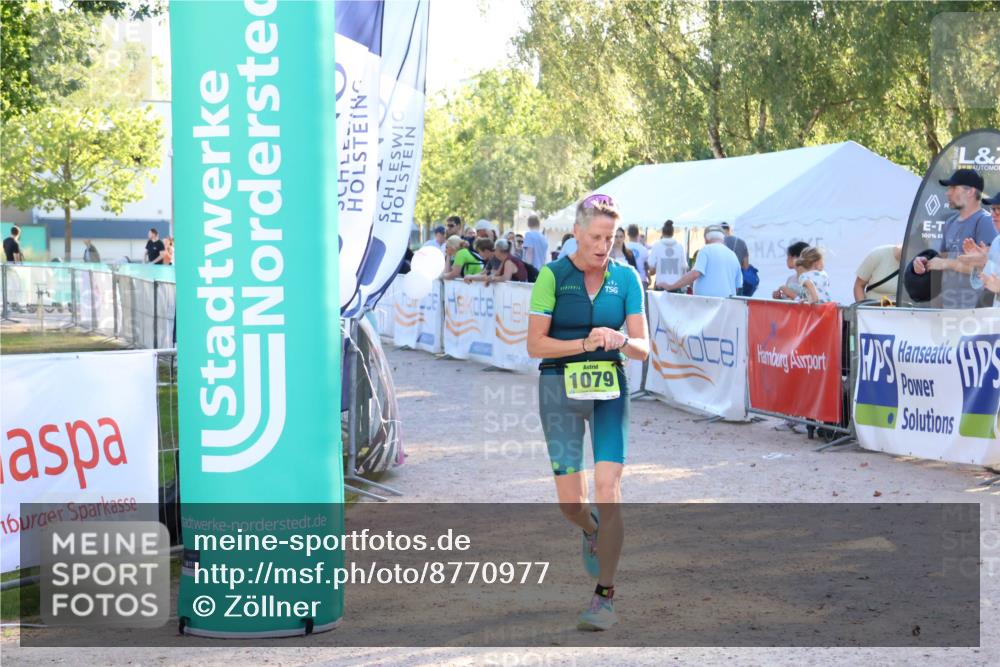 07.09.2025 - 19. Norderstedt Triathlon Zöllner http://msf.ph/oto/8770977 07.09.2025 16:44:21 Ziel 1079 meine-sportfotos.de