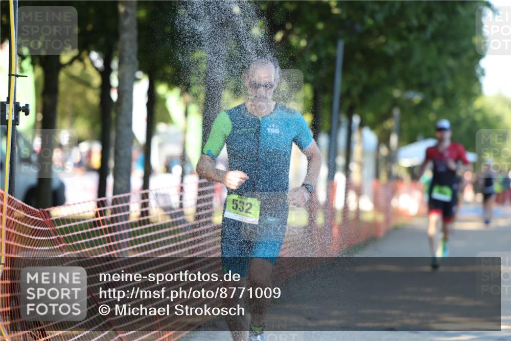 07.09.2025 - 19. Norderstedt Triathlon Michael Strokosch http://msf.ph/oto/8771009 07.09.2025 16:29:05 Laufen 431, 502, 532, 887, 942, 1054, 1509, 1582 meine-sportfotos.de