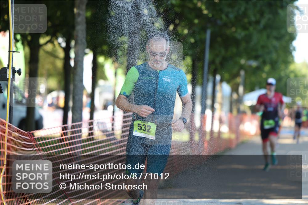 07.09.2025 - 19. Norderstedt Triathlon Michael Strokosch http://msf.ph/oto/8771012 07.09.2025 16:29:05 Laufen 431, 502, 532, 887, 942, 1054, 1509, 1582 meine-sportfotos.de
