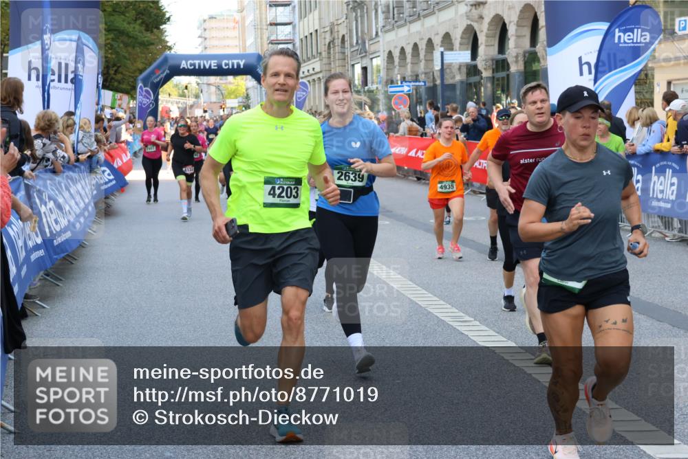 07.09.2025 - BARMER Alsterlauf Strokosch-Dieckow http://msf.ph/oto/8771019 07.09.2025 10:10:13 Ziel 1188, 2091, 2116, 2282, 2311, 2312, 2422, 2558, 3088, 3472, 3481, 3606, 3687, 3700, 4137, 4244, 4321, 4373, 4384, 4615, 4748, 4796, 4912, 5009, 5010, 5049, 5072, 5073, 5283, 5413, 5581, 5703, 5814, 5824, 5971, 5988, 6038, 6054, 6114, 6177, 8078, 8079, 8471 meine-sportfotos.de
