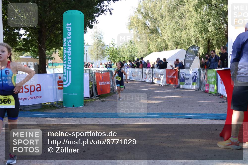 07.09.2025 - 19. Norderstedt Triathlon Zöllner http://msf.ph/oto/8771029 07.09.2025 09:49:15 Ziel 617 meine-sportfotos.de