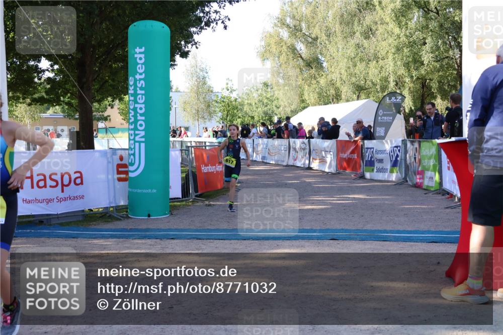 07.09.2025 - 19. Norderstedt Triathlon Zöllner http://msf.ph/oto/8771032 07.09.2025 09:49:15 Ziel 617 meine-sportfotos.de