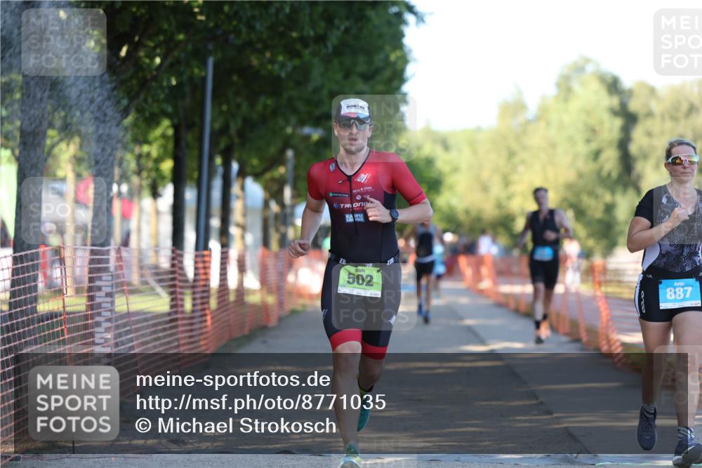 07.09.2025 - 19. Norderstedt Triathlon Michael Strokosch http://msf.ph/oto/8771035 07.09.2025 16:29:08 Laufen 431, 459, 502, 532, 887, 942, 1419, 1509, 1582 meine-sportfotos.de