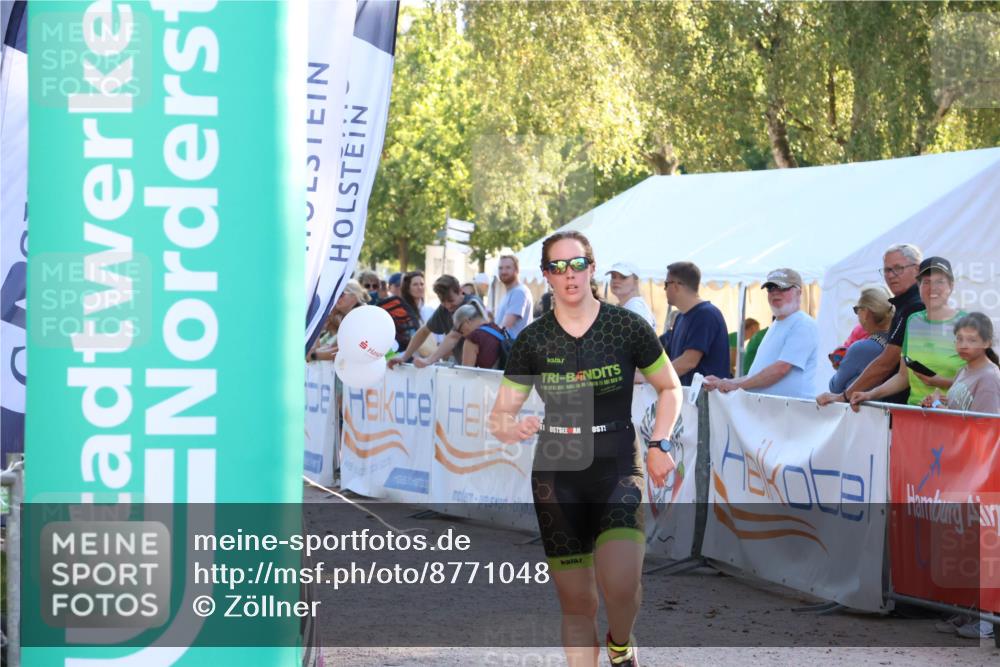 07.09.2025 - 19. Norderstedt Triathlon Zöllner http://msf.ph/oto/8771048 07.09.2025 16:45:06 Ziel 1082, 1609 meine-sportfotos.de