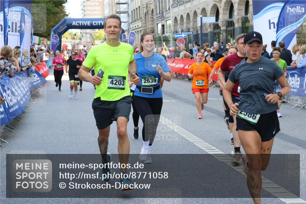07.09.2025 - BARMER Alsterlauf Strokosch-Dieckow http://msf.ph/oto/8771058 07.09.2025 10:10:13 Ziel 1188, 2091, 2116, 2282, 2311, 2312, 2422, 2558, 3088, 3472, 3481, 3606, 3687, 3700, 4137, 4244, 4321, 4373, 4384, 4615, 4748, 4796, 4912, 5009, 5010, 5049, 5072, 5073, 5283, 5413, 5581, 5703, 5814, 5824, 5971, 5988, 6038, 6054, 6114, 6177, 8078, 8079, 8471 meine-sportfotos.de