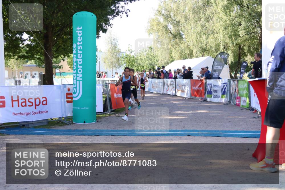 07.09.2025 - 19. Norderstedt Triathlon Zöllner http://msf.ph/oto/8771083 07.09.2025 09:49:26 Ziel 554, 567, 574 meine-sportfotos.de