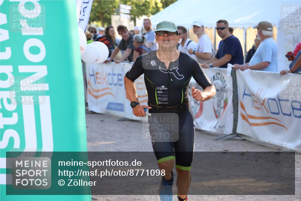 07.09.2025 - 19. Norderstedt Triathlon Zöllner http://msf.ph/oto/8771098 07.09.2025 16:45:09 Ziel 1082, 1609 meine-sportfotos.de