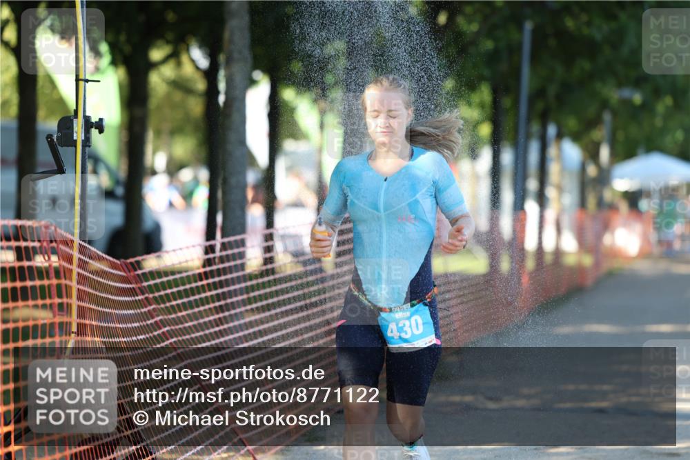 07.09.2025 - 19. Norderstedt Triathlon Michael Strokosch http://msf.ph/oto/8771122 07.09.2025 16:29:24 Laufen 430, 1059, 1076, 1098 meine-sportfotos.de