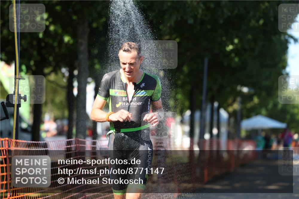 07.09.2025 - 19. Norderstedt Triathlon Michael Strokosch http://msf.ph/oto/8771147 07.09.2025 15:32:41 Laufen 379, 444, 900, 960 meine-sportfotos.de