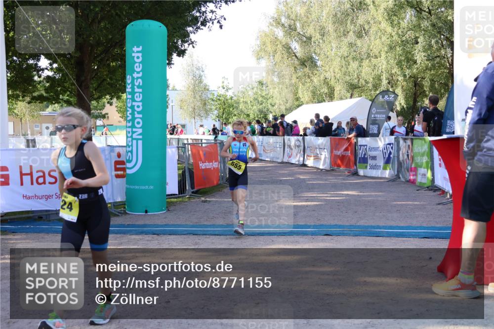 07.09.2025 - 19. Norderstedt Triathlon Zöllner http://msf.ph/oto/8771155 07.09.2025 09:49:44 Ziel 555, 624 meine-sportfotos.de