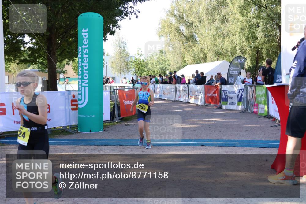 07.09.2025 - 19. Norderstedt Triathlon Zöllner http://msf.ph/oto/8771158 07.09.2025 09:49:45 Ziel 555, 624 meine-sportfotos.de