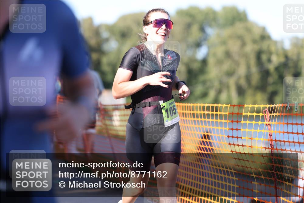 07.09.2025 - 19. Norderstedt Triathlon Michael Strokosch http://msf.ph/oto/8771162 07.09.2025 16:29:29 Laufen 496, 1059, 1076, 1098, 1593 meine-sportfotos.de
