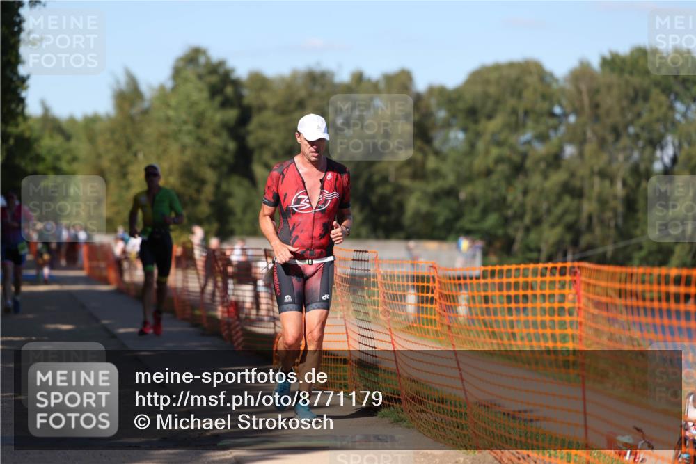 07.09.2025 - 19. Norderstedt Triathlon Michael Strokosch http://msf.ph/oto/8771179 07.09.2025 15:32:45 Laufen 444, 960, 1019 meine-sportfotos.de
