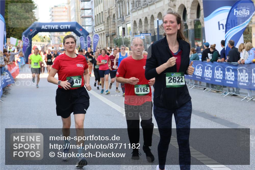 07.09.2025 - BARMER Alsterlauf Strokosch-Dieckow http://msf.ph/oto/8771182 07.09.2025 10:10:07 Ziel 1188, 2091, 2116, 2282, 2311, 2312, 2352, 2422, 2558, 2703, 3088, 3469, 3472, 3481, 3606, 3687, 3700, 4137, 4244, 4321, 4373, 4384, 4748, 4832, 4864, 5009, 5010, 5049, 5072, 5073, 5283, 5413, 5703, 5814, 5824, 5971, 6038, 6054, 6088, 6114, 6177, 6198, 8078, 8079, 8385, 8423, 8471 meine-sportfotos.de