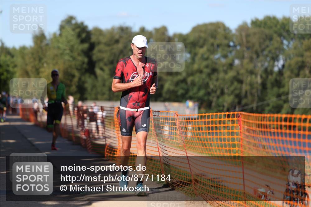 07.09.2025 - 19. Norderstedt Triathlon Michael Strokosch http://msf.ph/oto/8771184 07.09.2025 15:32:46 Laufen 960, 1019 meine-sportfotos.de