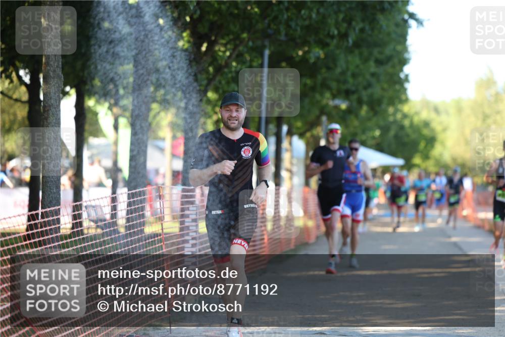 07.09.2025 - 19. Norderstedt Triathlon Michael Strokosch http://msf.ph/oto/8771192 07.09.2025 16:29:36 Laufen 496, 544, 1550, 1593, 1595 meine-sportfotos.de
