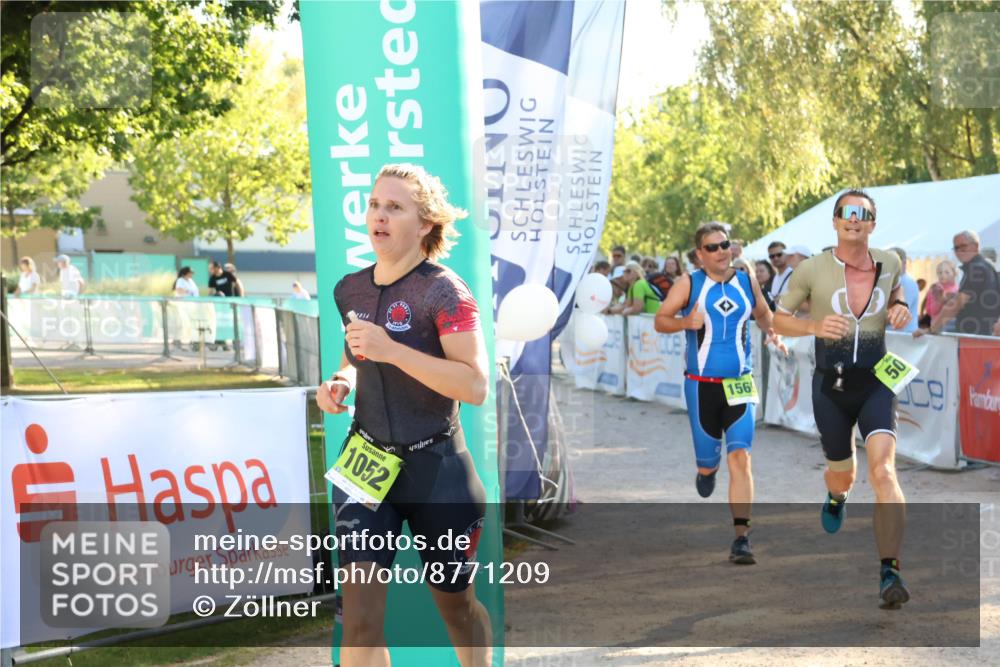 07.09.2025 - 19. Norderstedt Triathlon Zöllner http://msf.ph/oto/8771209 07.09.2025 16:45:21 Ziel 509, 1052, 1072, 1569 meine-sportfotos.de