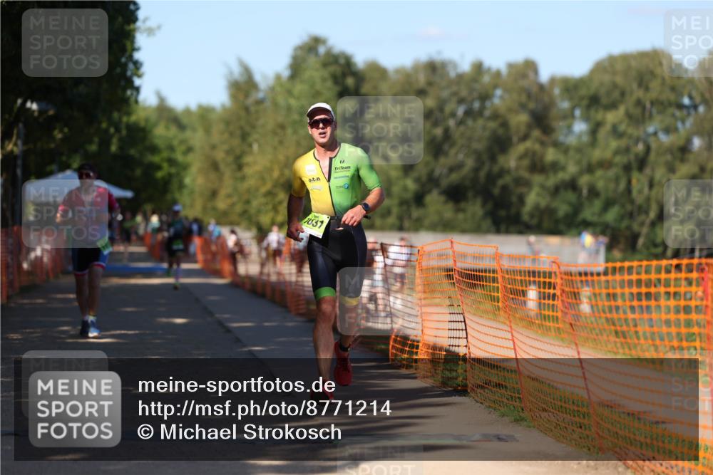 07.09.2025 - 19. Norderstedt Triathlon Michael Strokosch http://msf.ph/oto/8771214 07.09.2025 15:32:49 Laufen 960, 1019 meine-sportfotos.de