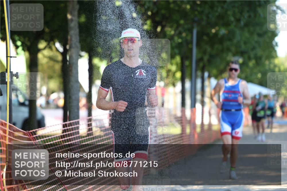 07.09.2025 - 19. Norderstedt Triathlon Michael Strokosch http://msf.ph/oto/8771215 07.09.2025 16:29:39 Laufen 496, 544, 1090, 1550, 1595 meine-sportfotos.de